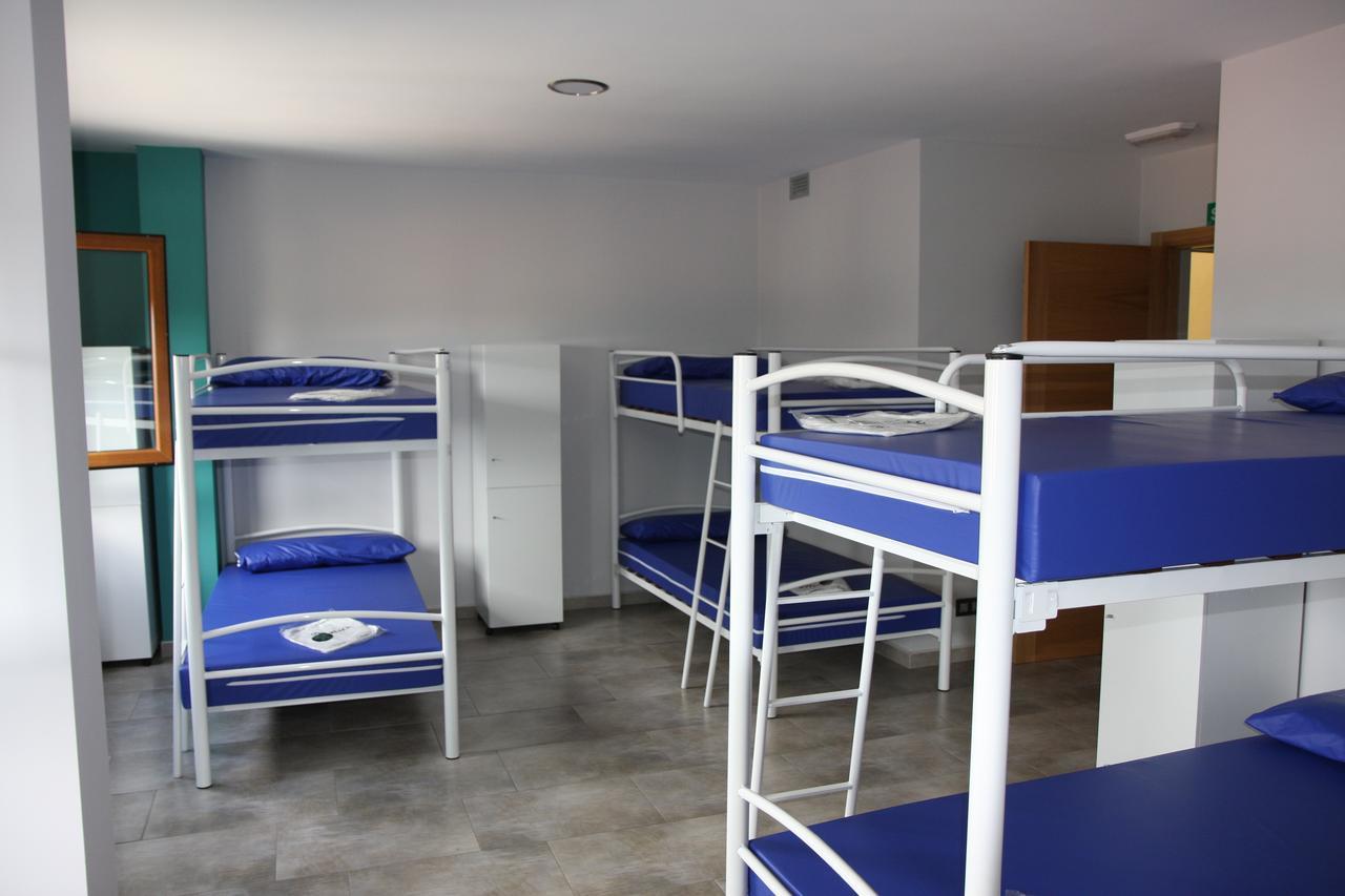 Albergue Outeiro Hostel Palas de Rei Εξωτερικό φωτογραφία